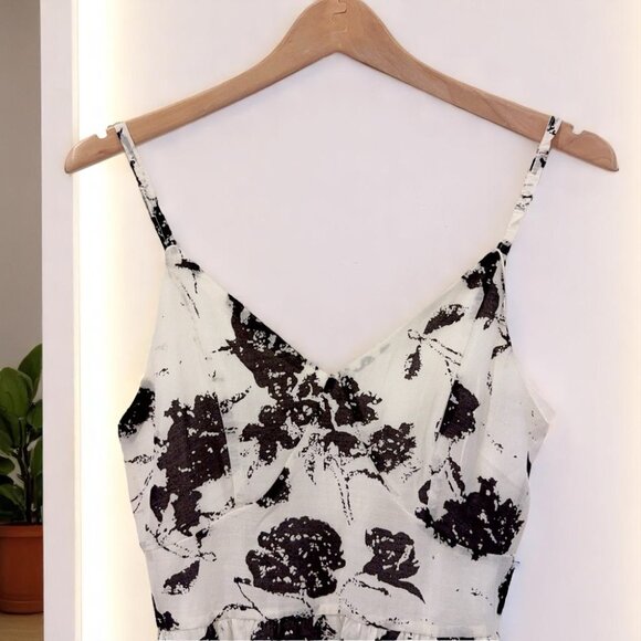 NWT J.ING Jing White with Black Floral Print Fit and Flare Dress - Picture 5 of 7